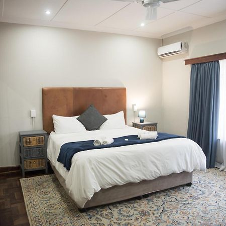 פוצ'פסטרום Beesdam Guesthouse מראה חיצוני תמונה