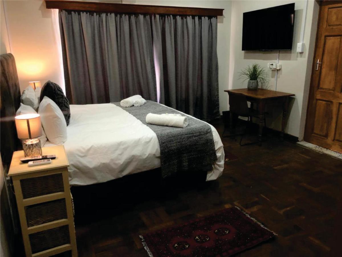 פוצ'פסטרום Beesdam Guesthouse מראה חיצוני תמונה