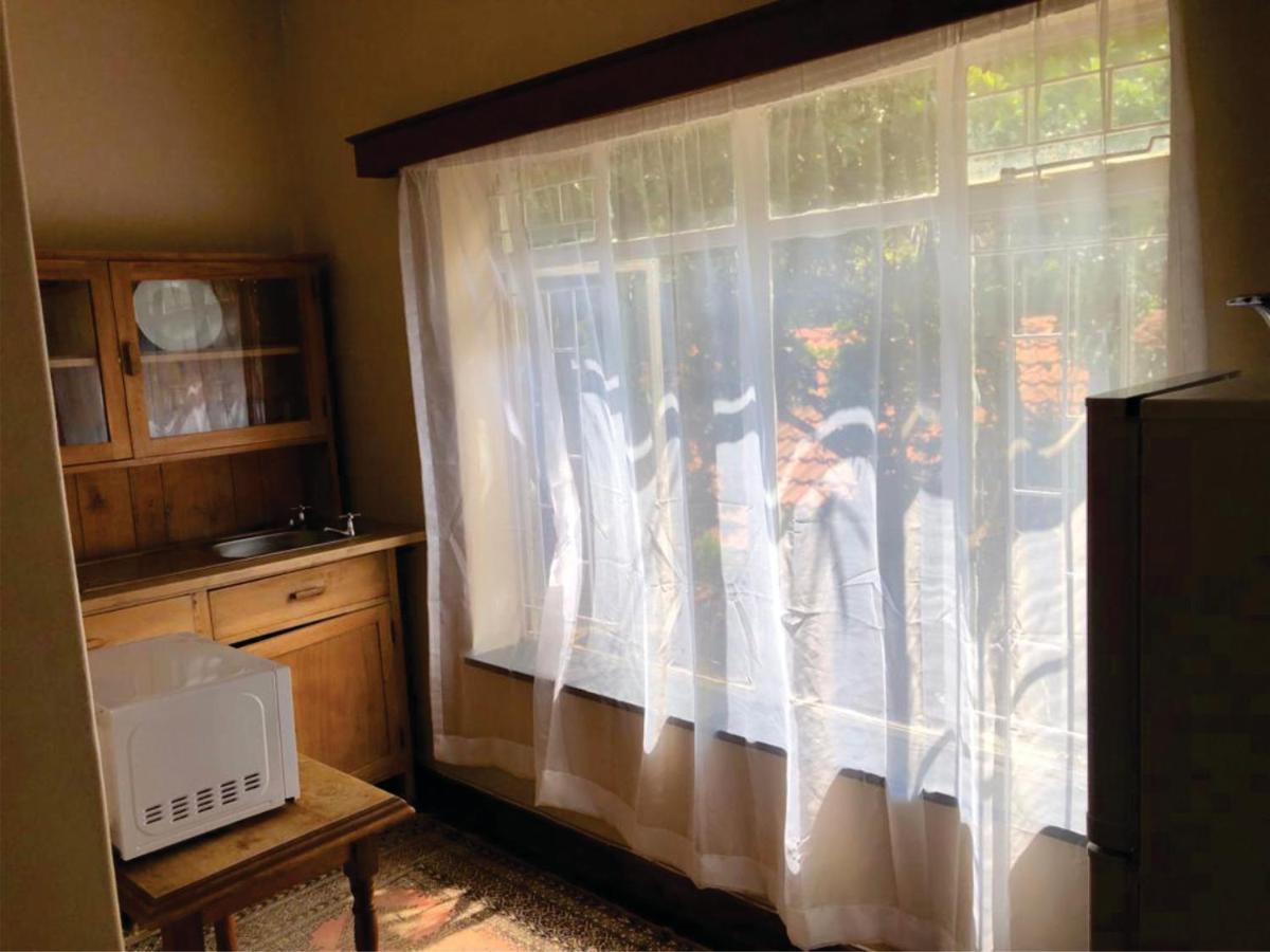 פוצ'פסטרום Beesdam Guesthouse מראה חיצוני תמונה