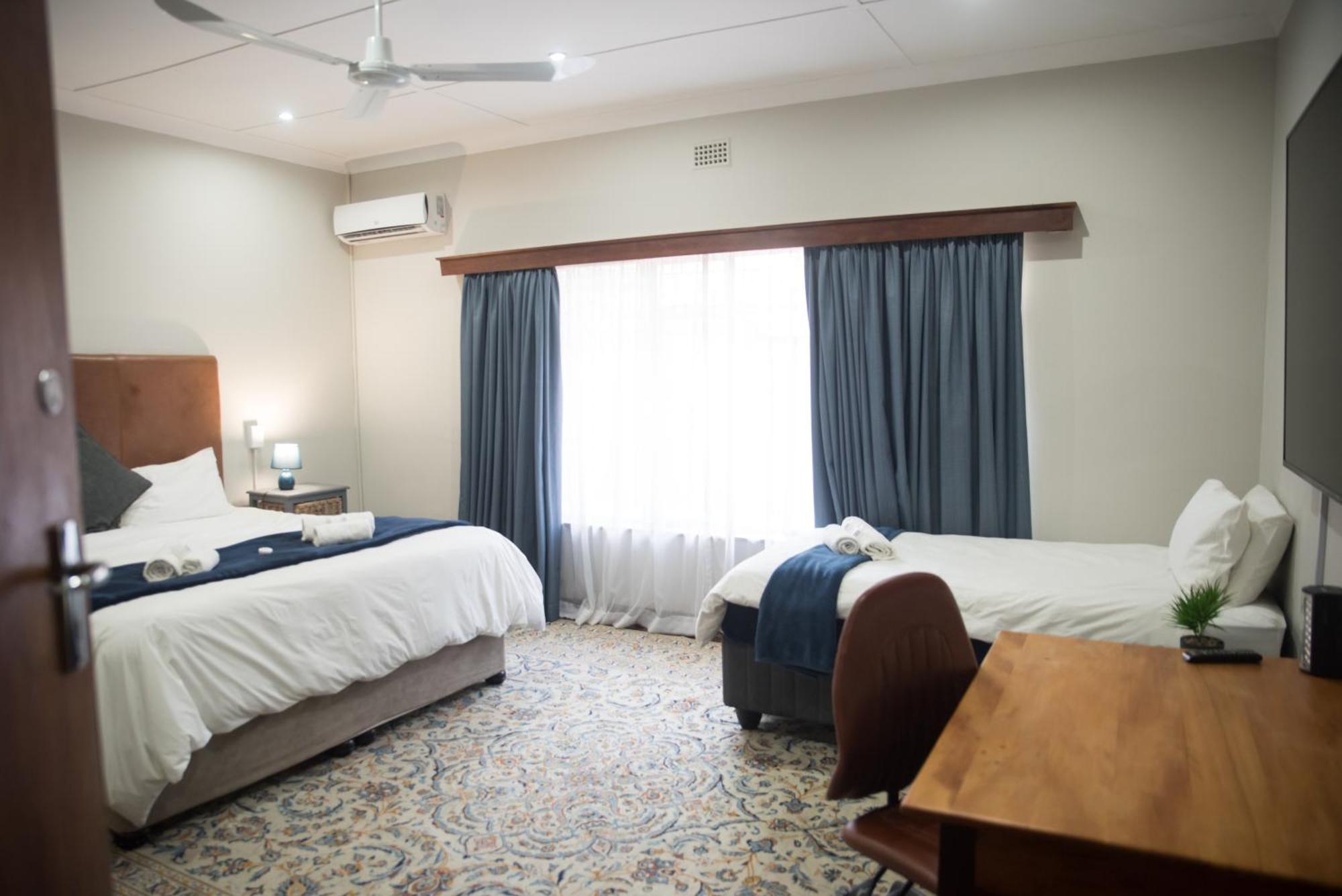 פוצ'פסטרום Beesdam Guesthouse מראה חיצוני תמונה